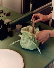 Load image into Gallery viewer, THE ORQUIDEA POUCH
